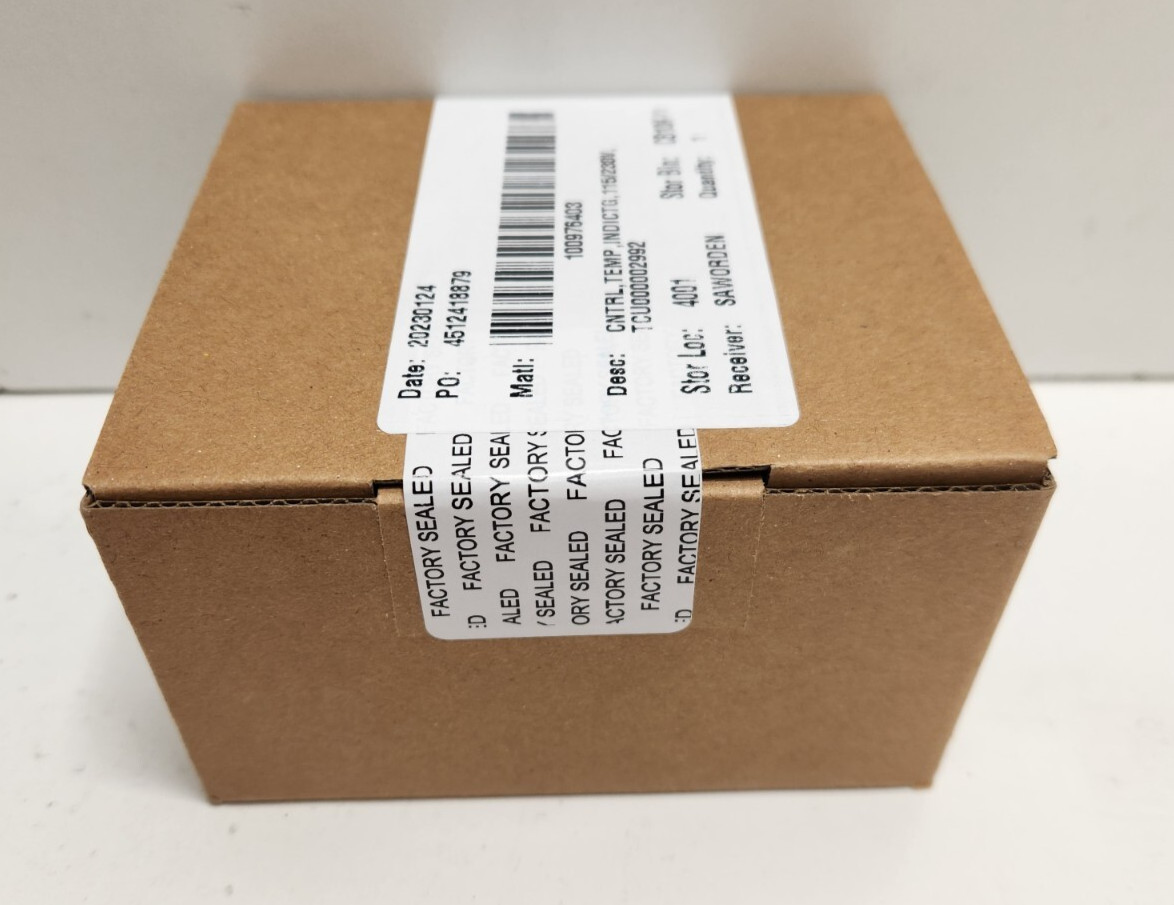 NEW FACTROY SEALED! RED LION 100-240V TEMPERATURE CONTROLLER PXU10030