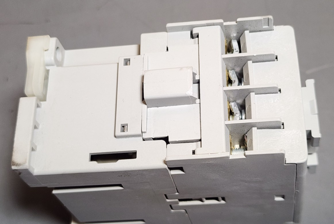 Sprecher + Schuh CA7-16E-M22-24E Contactor 24VDC Coil 2NO 2NC