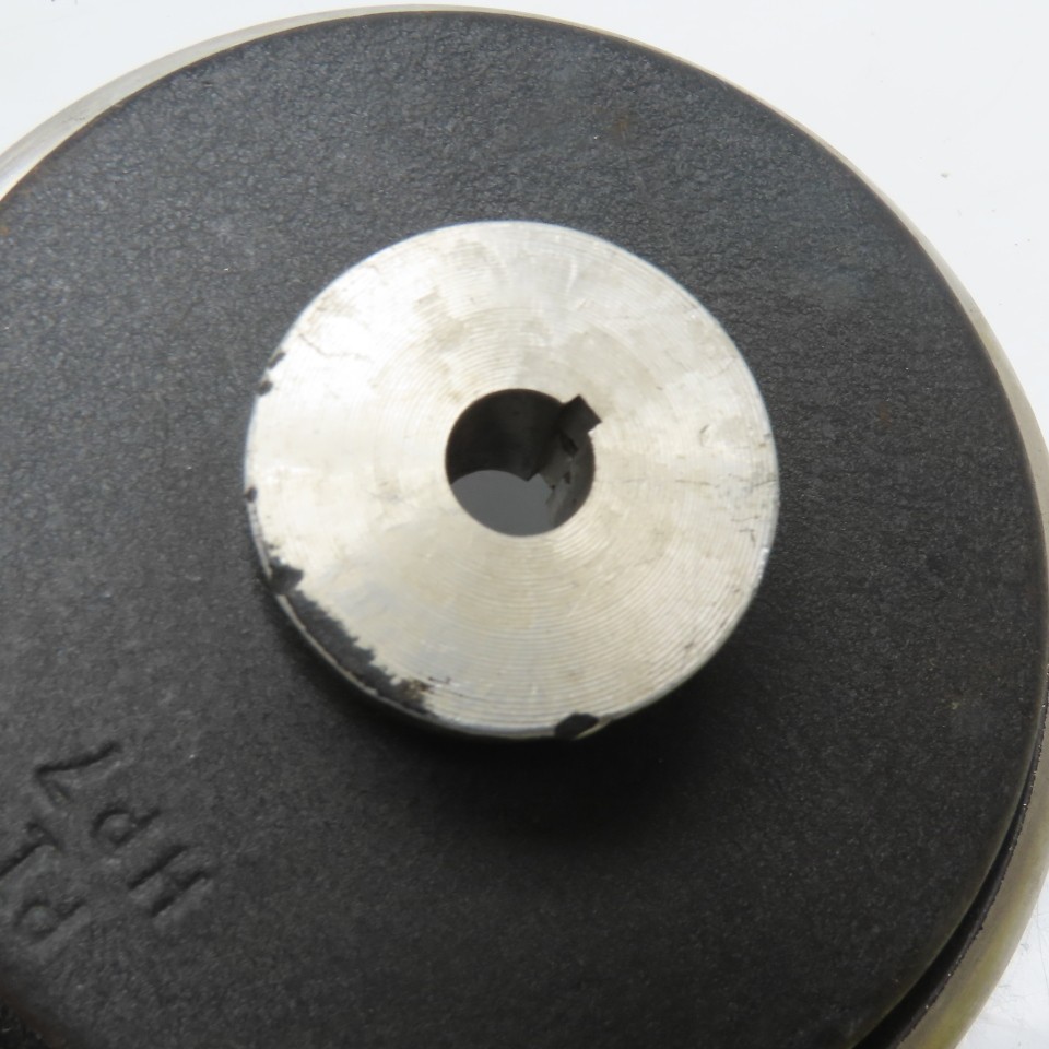 7″ Machine Handwheel with Revolving Handle 1/2″ Bore