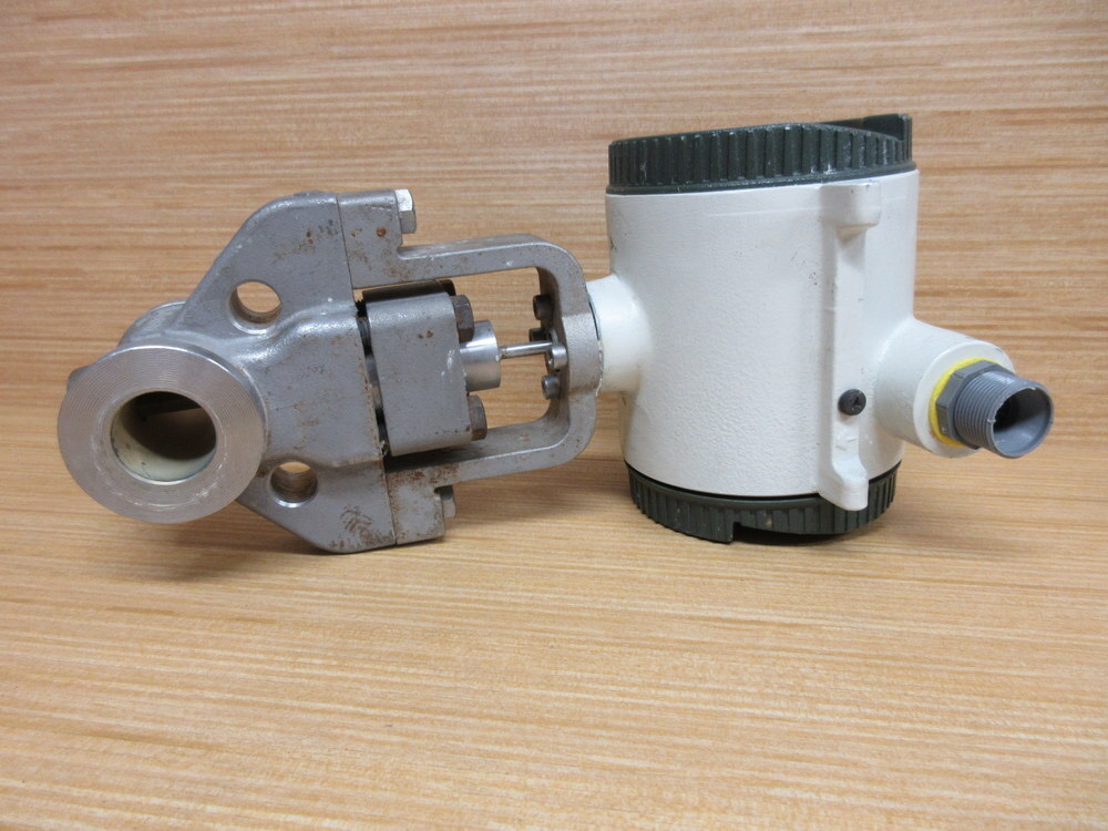 Yokogawa YF102-AAUB1A-S3S3*E/FMF Vortex Flowmeter YF102AAUB1AS3S3EFMF