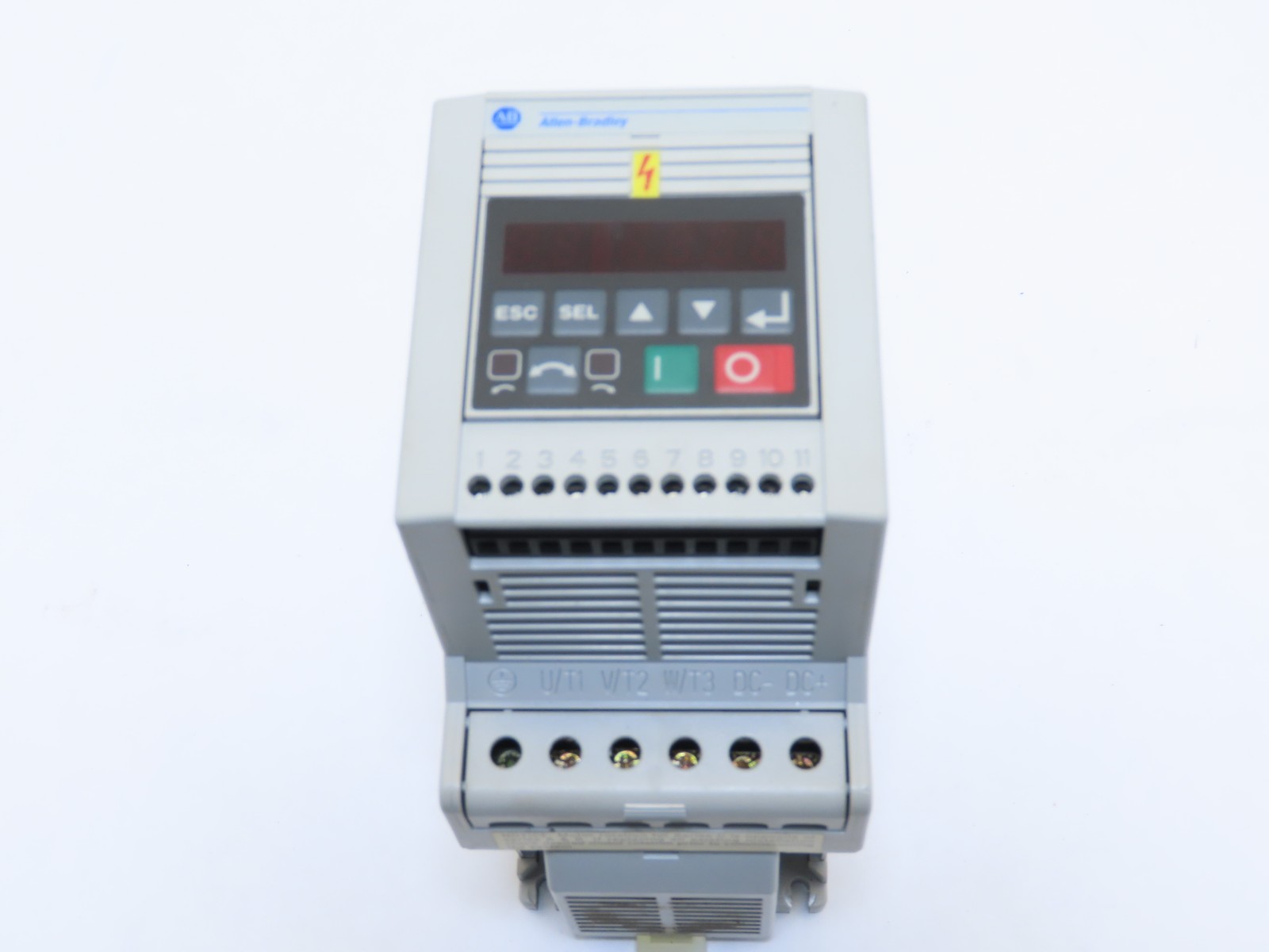 Allen Bradley 160-AA08NSF1P1 SeriesC 2HP Variable speed motor drive 200-208-230V