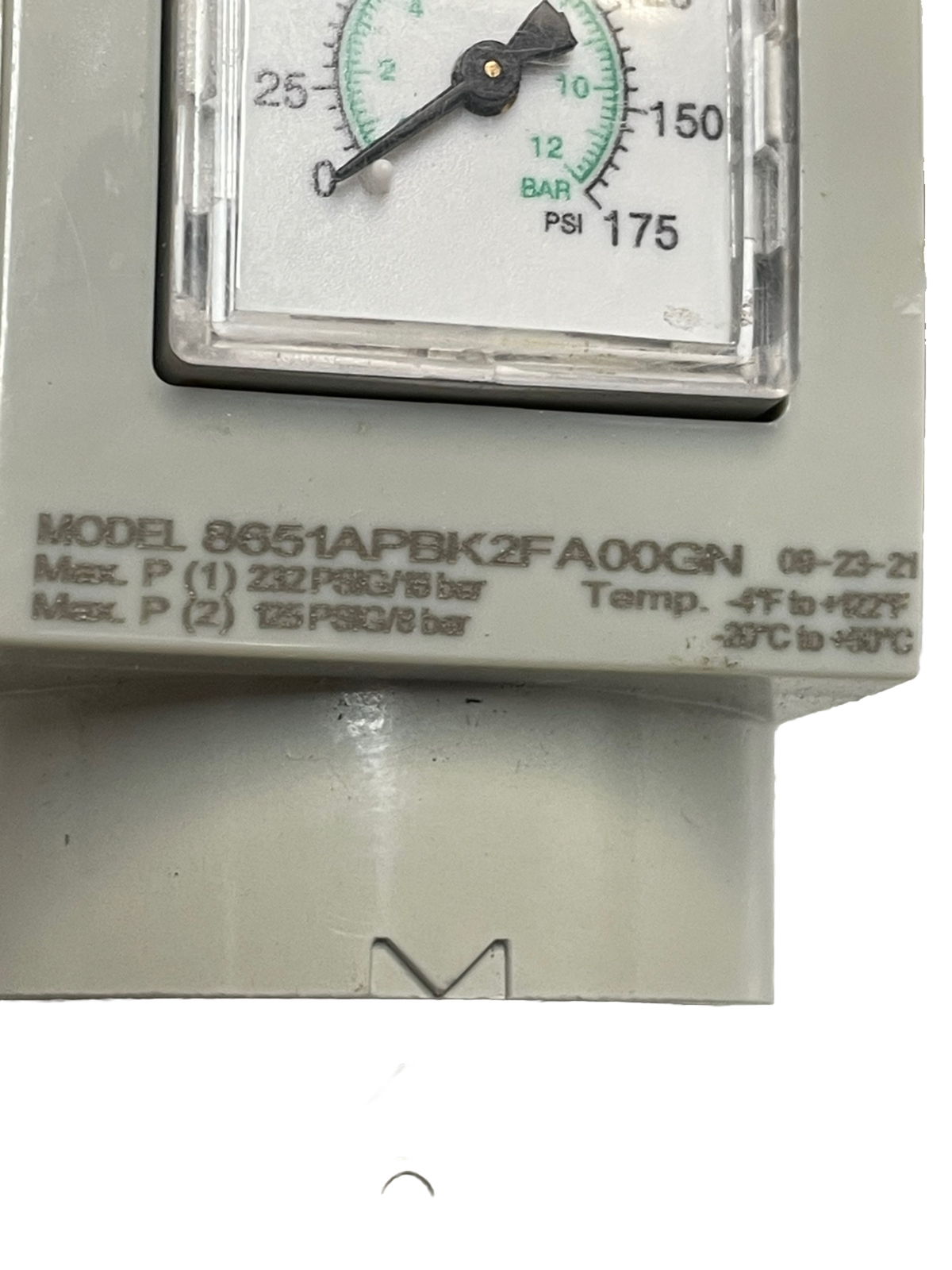 NEW! Aventics 8651APBK2FA00GN Filter/ Regulator W/ Apollo 76F-101-27 Valve NEW!
