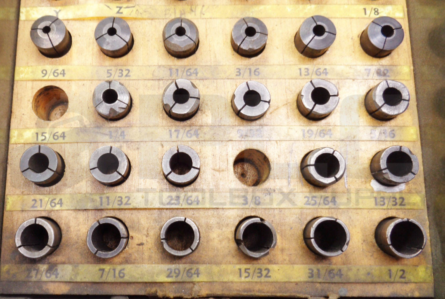 109 PIECE COLLET SET W/ HANDLE TOOL & HANG MOUNT CABINET 13″X8-1/2″X13″ *READ*
