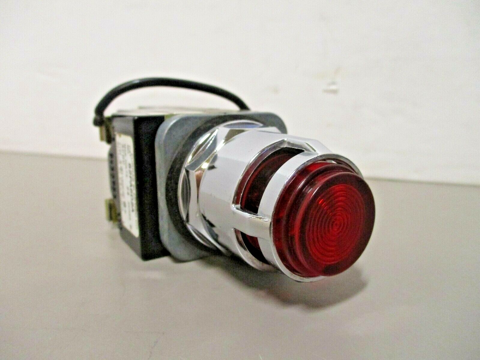 Furnas Electric 52PA6D2A Push to Test Pilot Momentary Red 24V Series-B