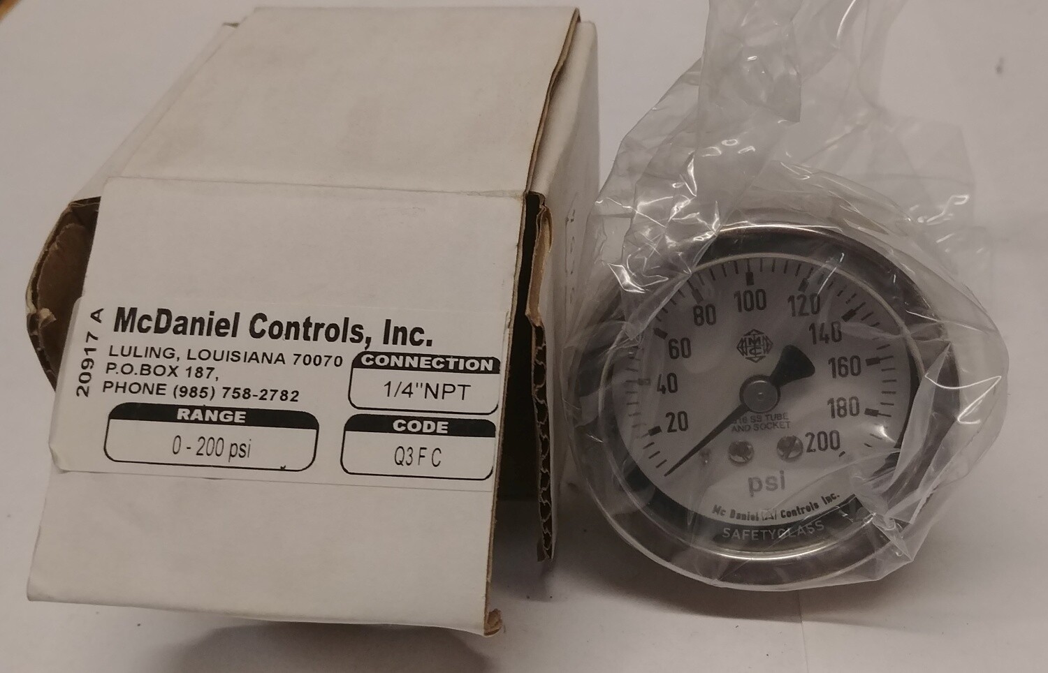 NEW McDaniel Controls Q3FC 2″ Gauge 1/4NPT 0-200 PSI 316SS 200psi