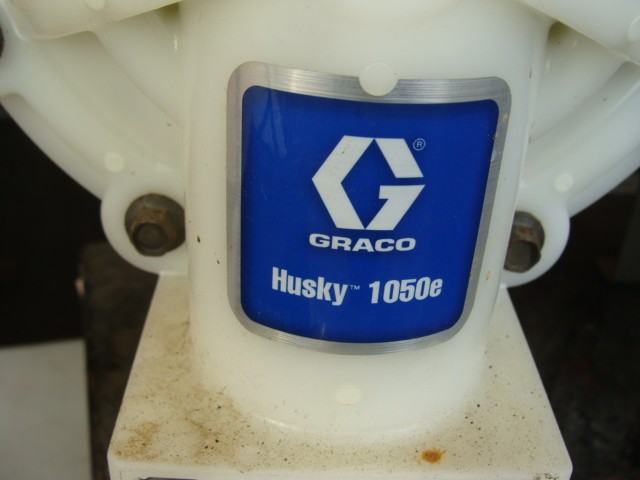 GRACO HUSKY 1050e DIAPHRAGM PUMP 650035 1050P-EA04BP2SPSPSPPT W/R27FAM56 GEARBOX