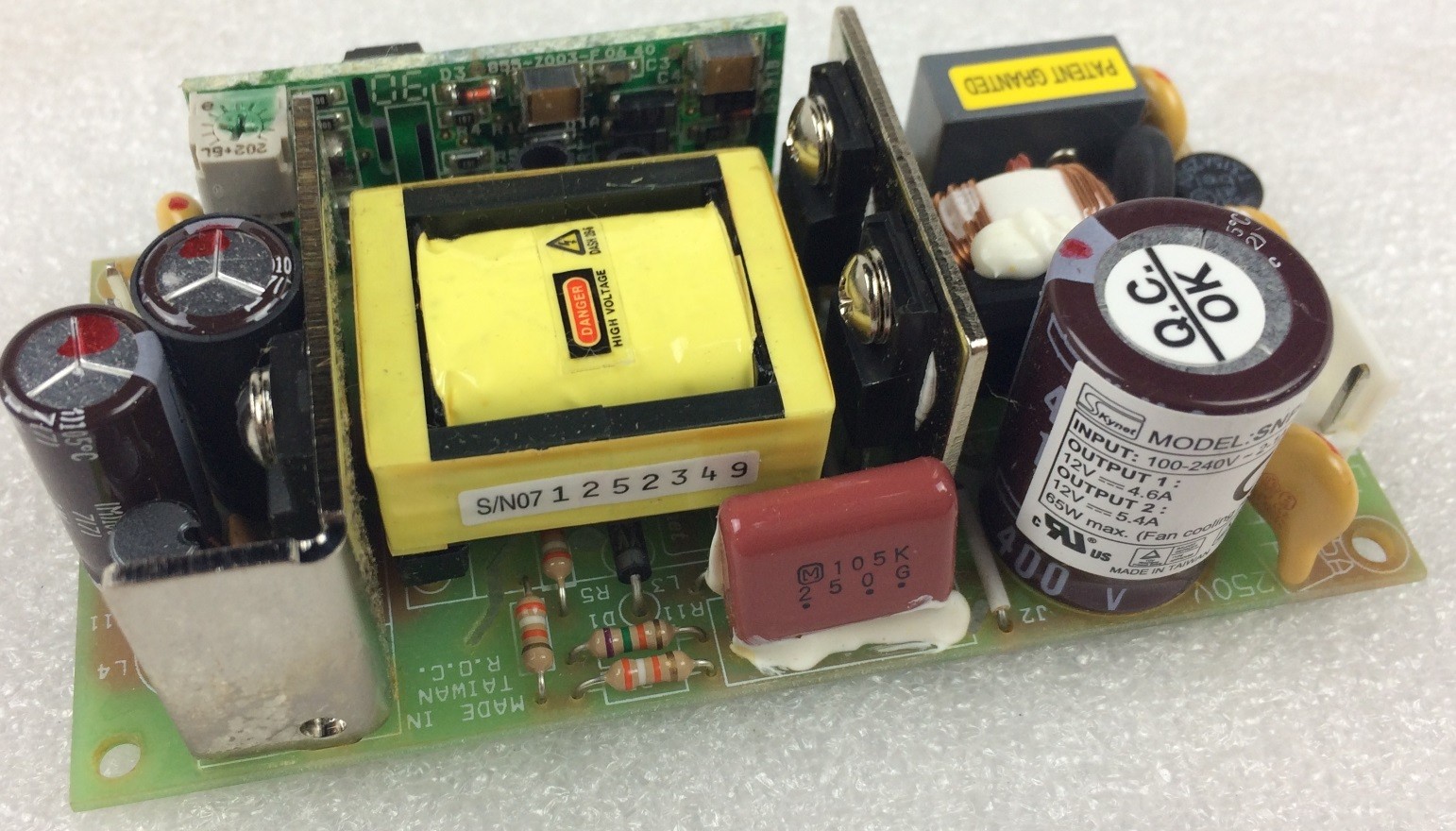 Skynet SNP-Z057 +12V/4.6A Output, Built-In Active PFC, Medical Power Supply