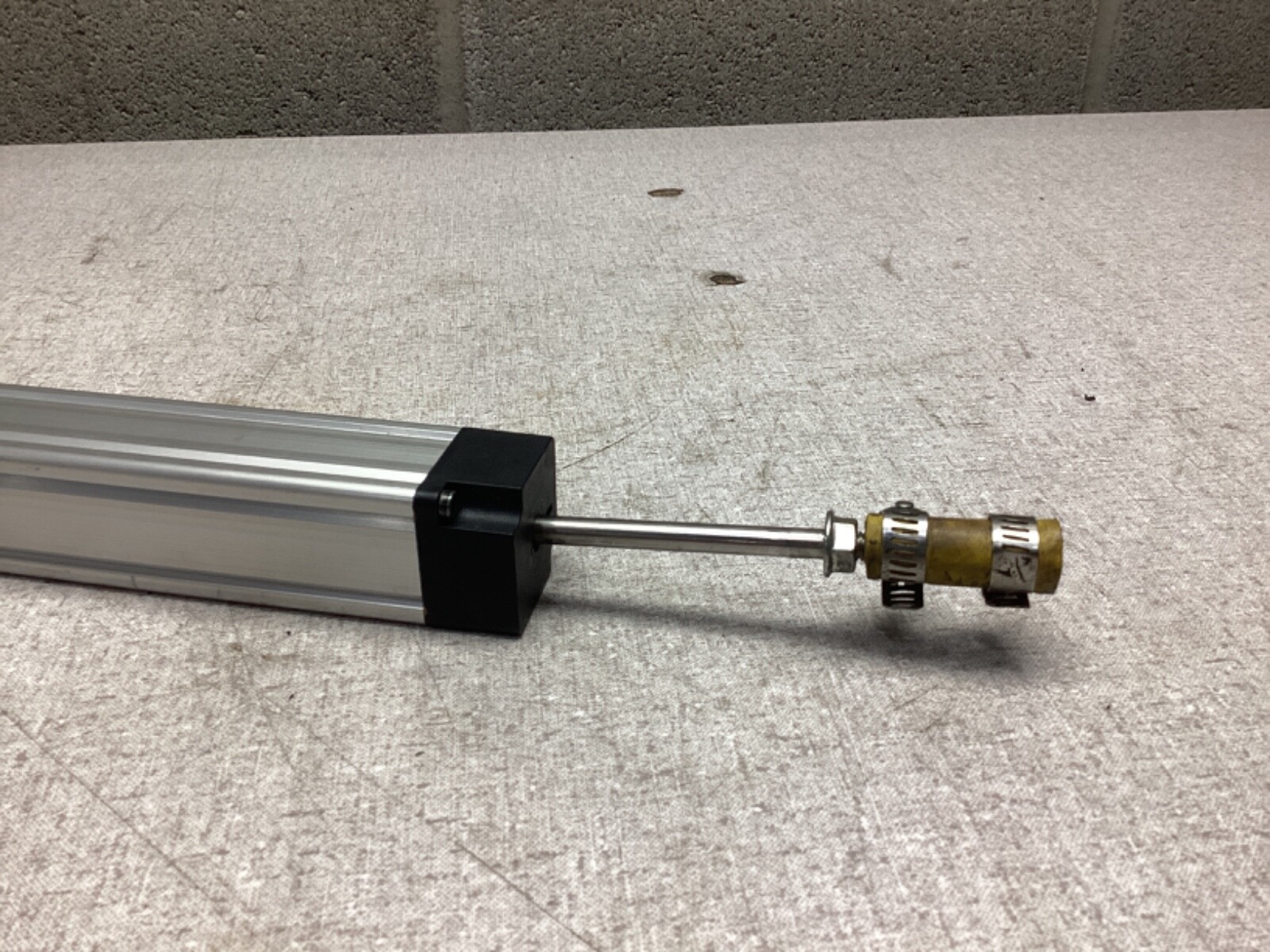 Novotechnik EN 61010-1 Linear Position Transducer #111H83FML