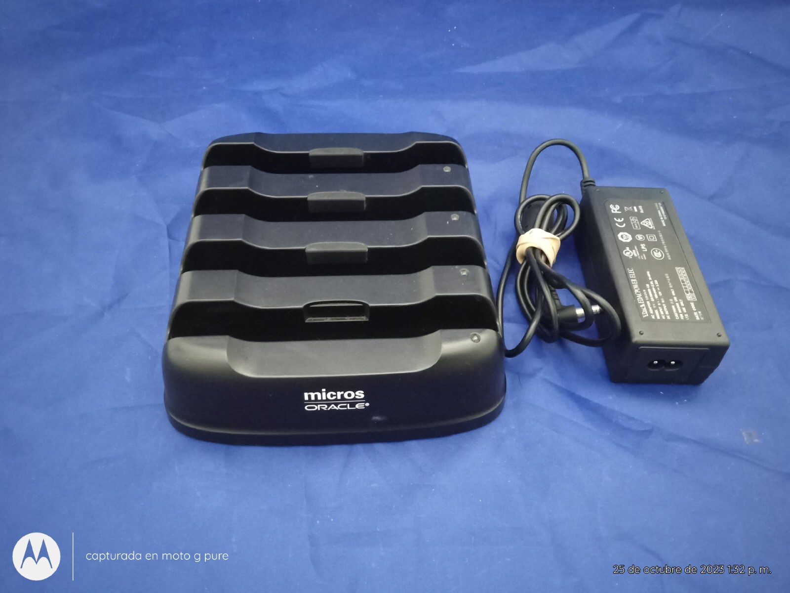 ORACLE MICROS/DT RESEARCH ACC-001-307FM 4-BAY BATTERY CHARGER (FOR TABLET 721)