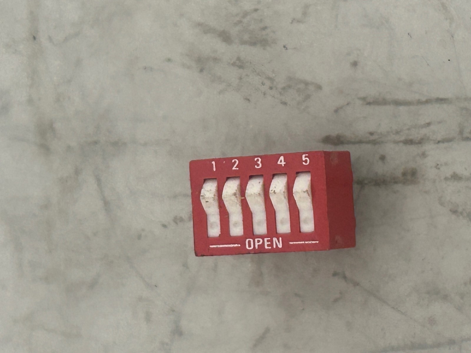 Grayhill 8420 6-Position DIP Switch Module 76SB05 Through-Hole PCB Lot of 24