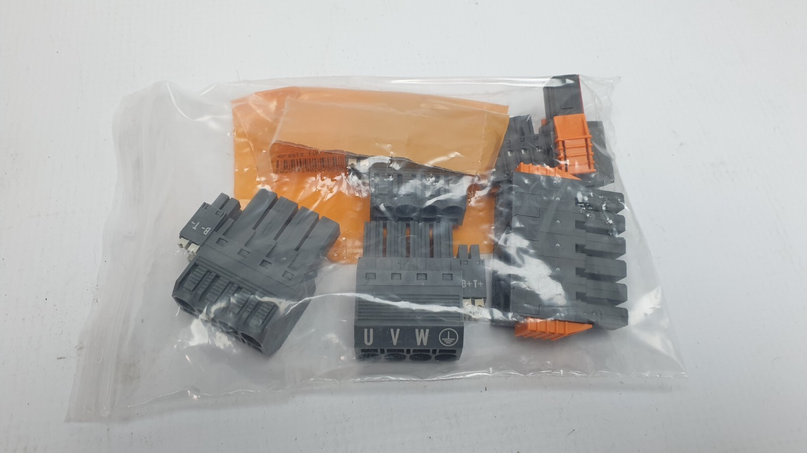 B&R ACOPOS P3 Servo Drive 8EI8X8HWTS0.0600-1