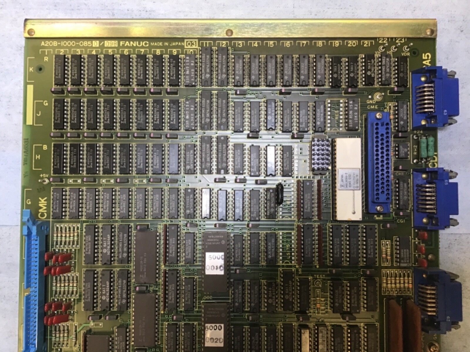 FANUC CIRCUIT BOARD A20B-1000-0850/09B CRT GRAPHICS BOARD