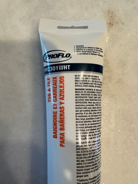 PROFLO PFC301WHT Tube and Tile Acrylic Latex Caulk 5.5 fl oz White ~ Lot of 6