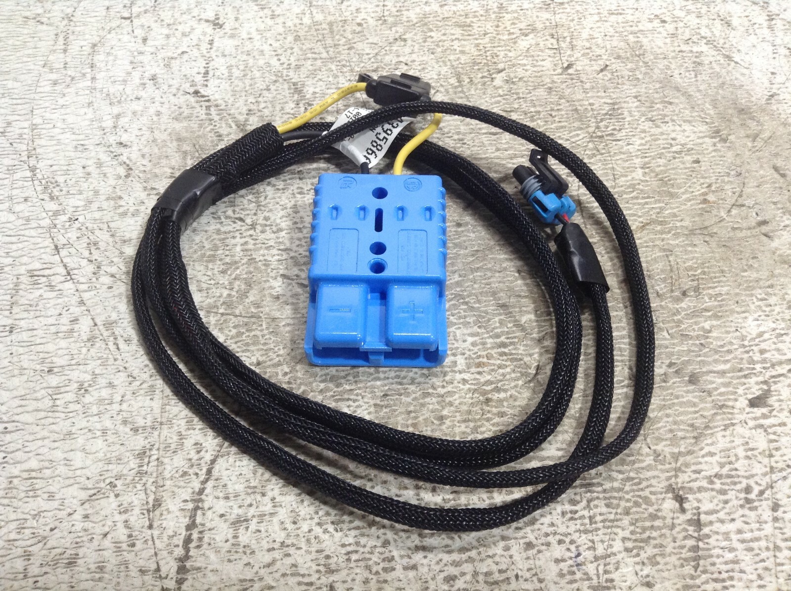 Textron 4395866 Charger Cable Rev. A (TSC)