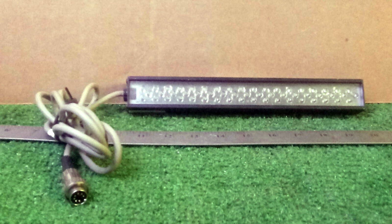1 USED ADVANCE ILLUMINATION AL4554 BROAD AREA LINEAR ARRAY ***MAKE OFFER***