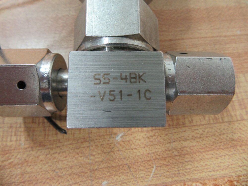 Swagelok SS-4BK-V51-1C Bellows Sealed Valve SS4BKV511C (Pack of 3)