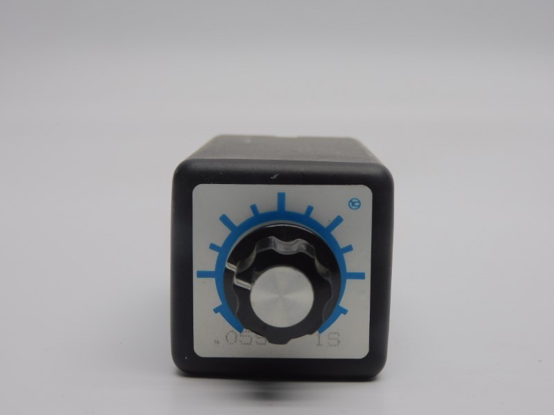 AIROTRONICS TIP1001A1 120VAC 10A .05-1SEC UNMP