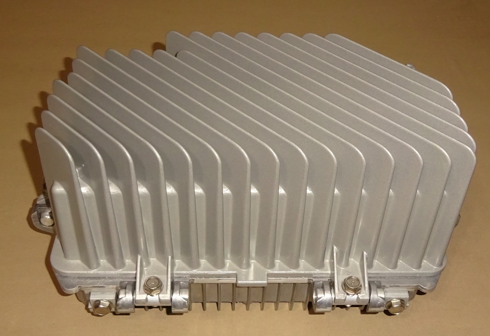 Commscope FDX-LE-XX-XFX Amplifier FDXLEXXXFX NEW