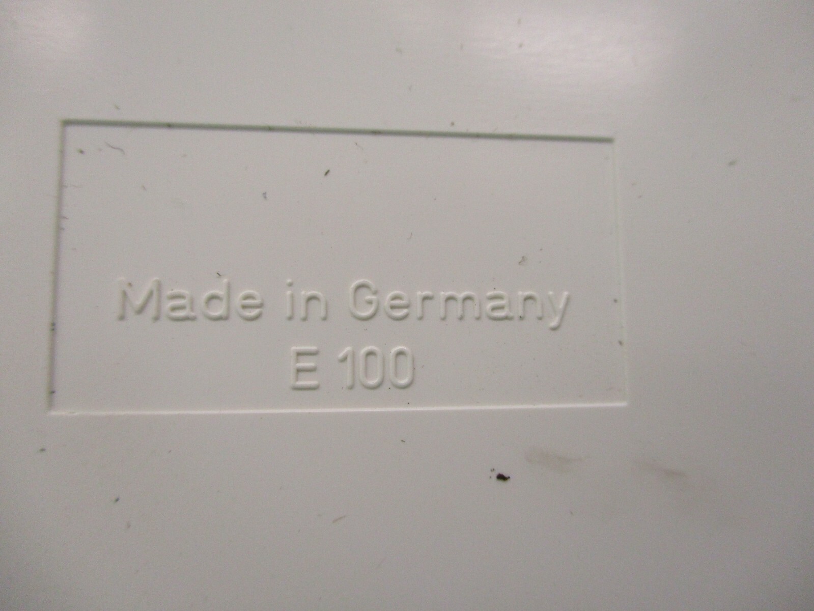 New Lot Of 2 Pieces Carlo Gavazzi ER100 A2948MO