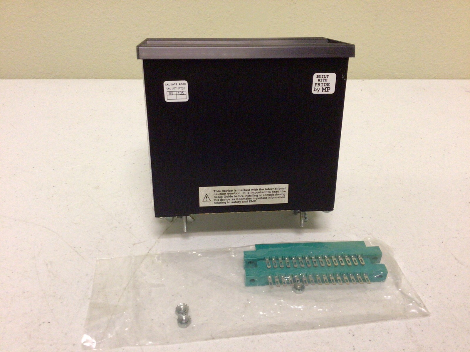 NEW, NEWPORT ELECTRONICS 200AS-3 (KM01) DIGITAL VOLTMETER, FREE SHIPPING