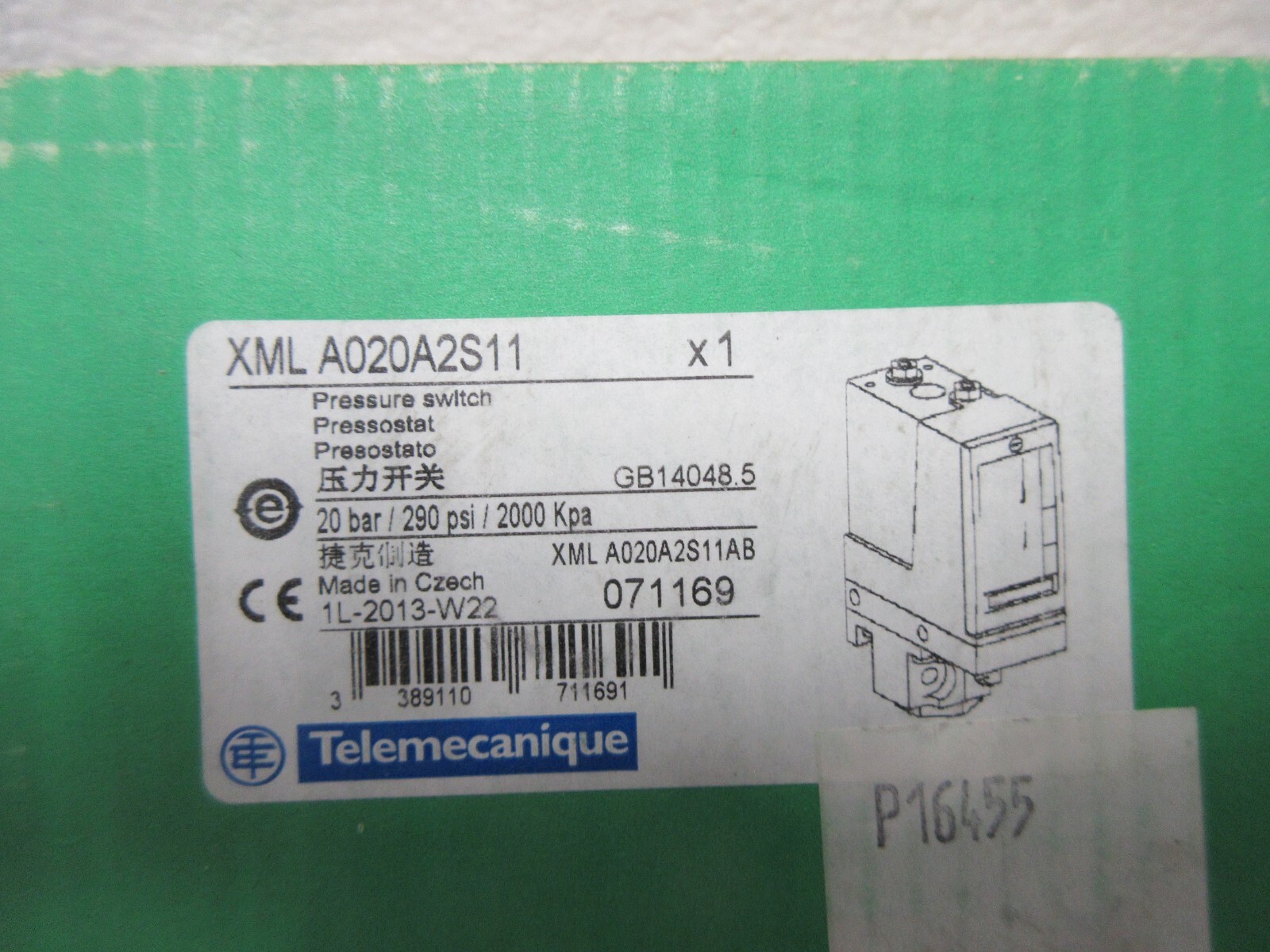 TELEMECANIQUE XMLA020A2S11 NEW PRESSURE SWITCH XMLA020A2S11