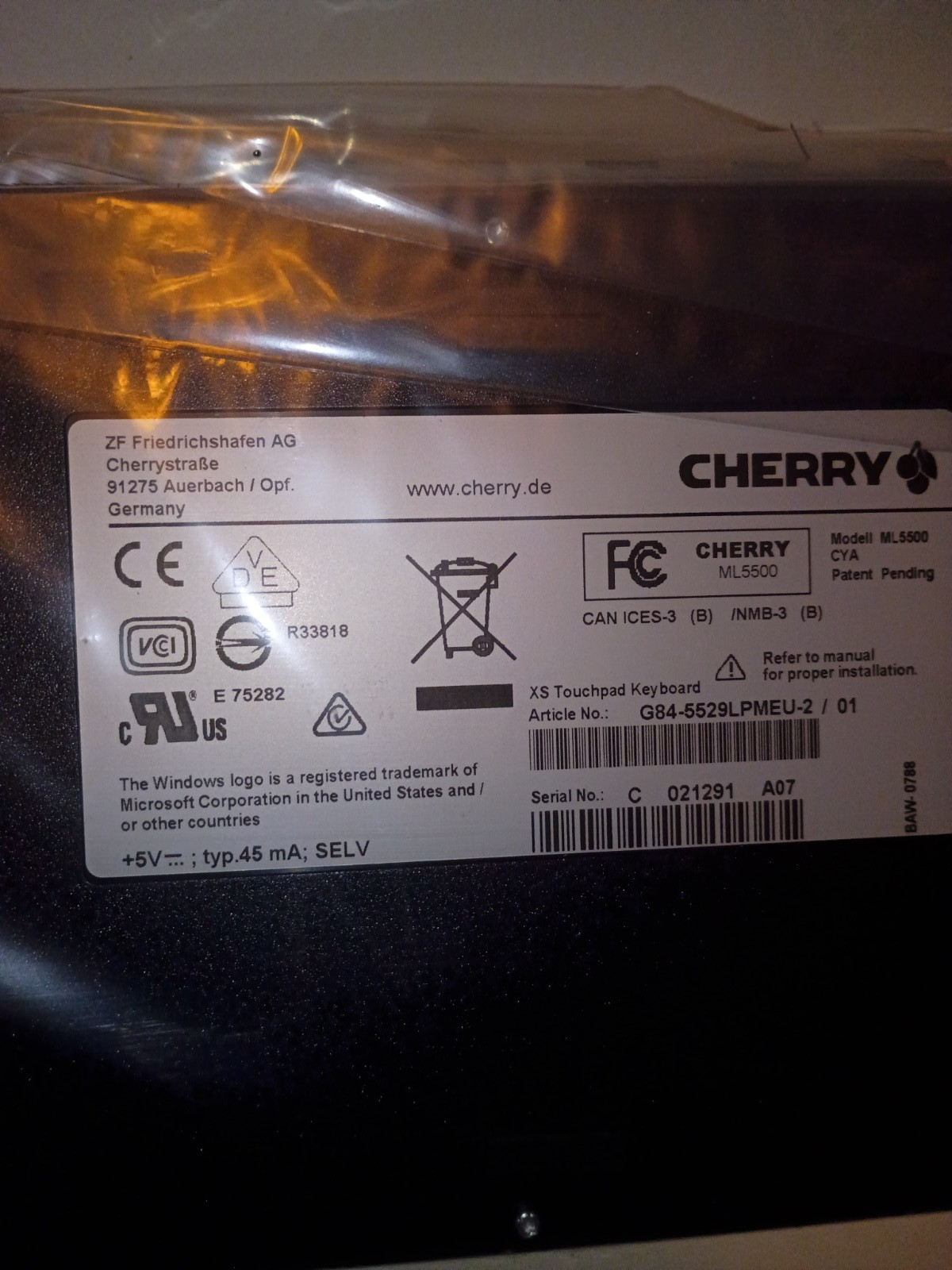 CHERRY G84-5529LPMEU-2 XS TOUCHPAD KEYBOARD -PS/2 – NEW – G84-5500
