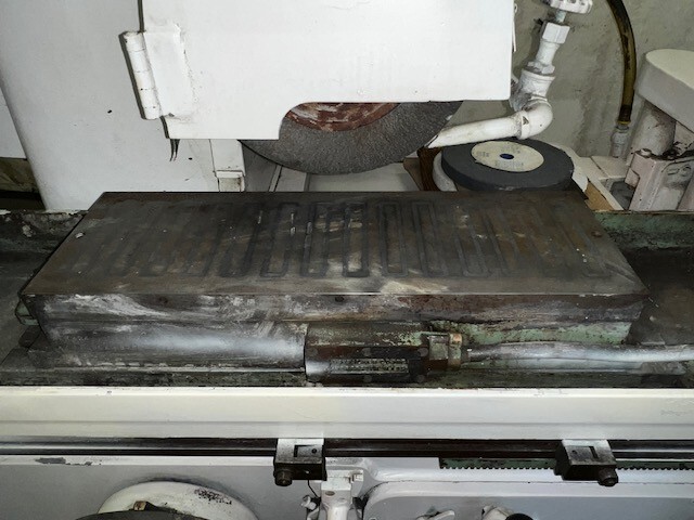 THOMPSON SURFACE GRINDER MANUAL MODEL B 8″ X 24″ SIZE 10″ STANDARD WHEEL