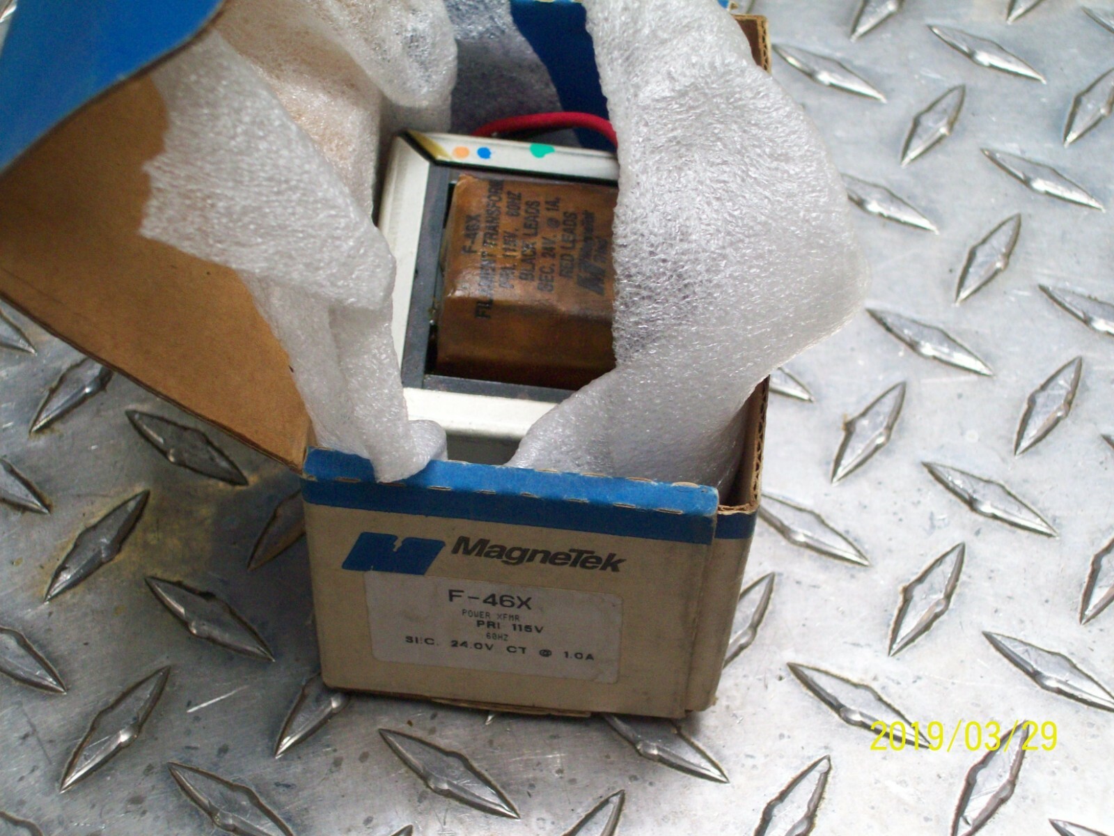 NEW MAGNETEK F-46X FILAMENT TRANSFORMER PRI: 115V SEC: 24V