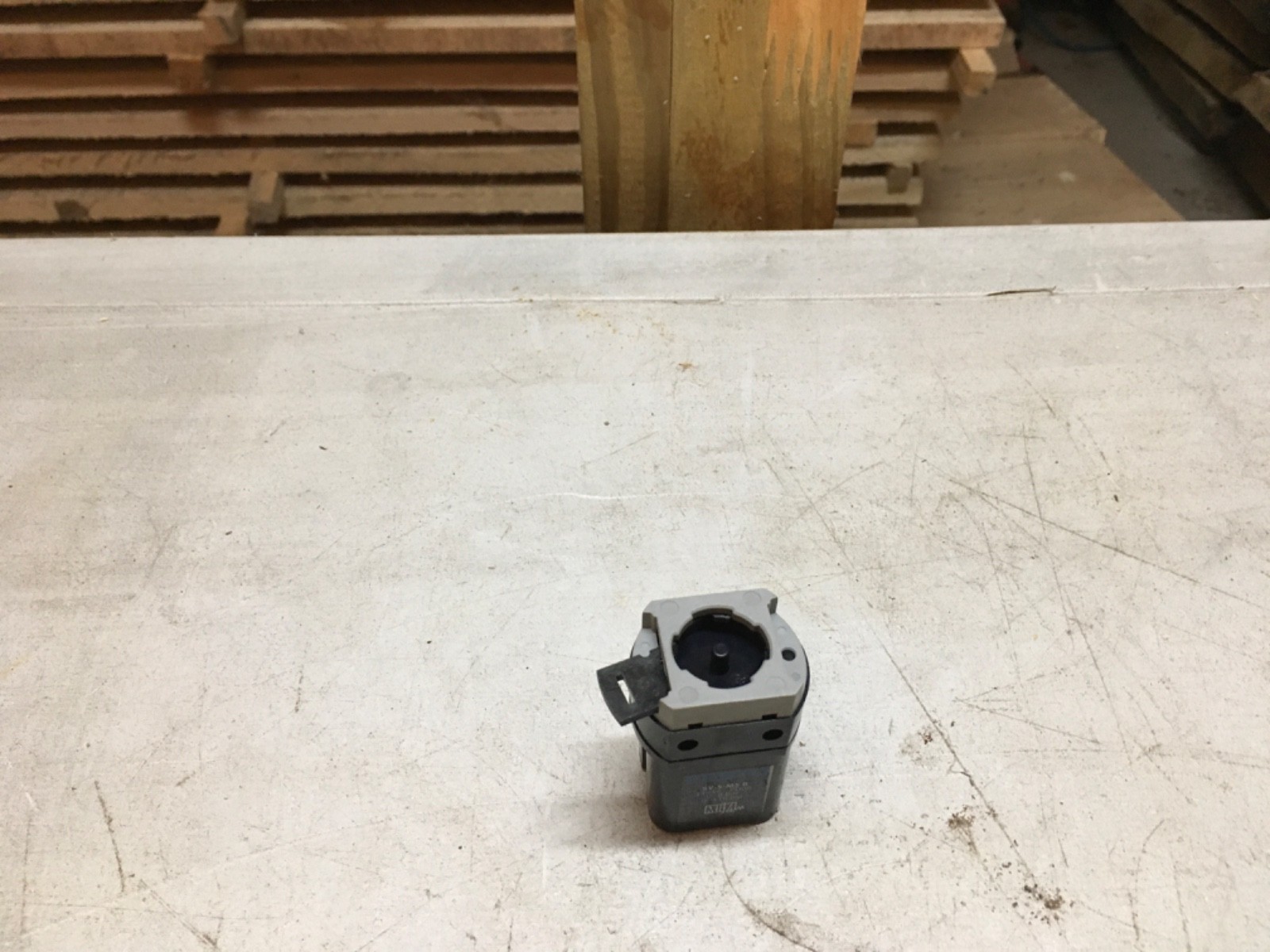 FESTO unit, SV-5-M5-B, 11914, PD08, NOS, (ADI-1541)