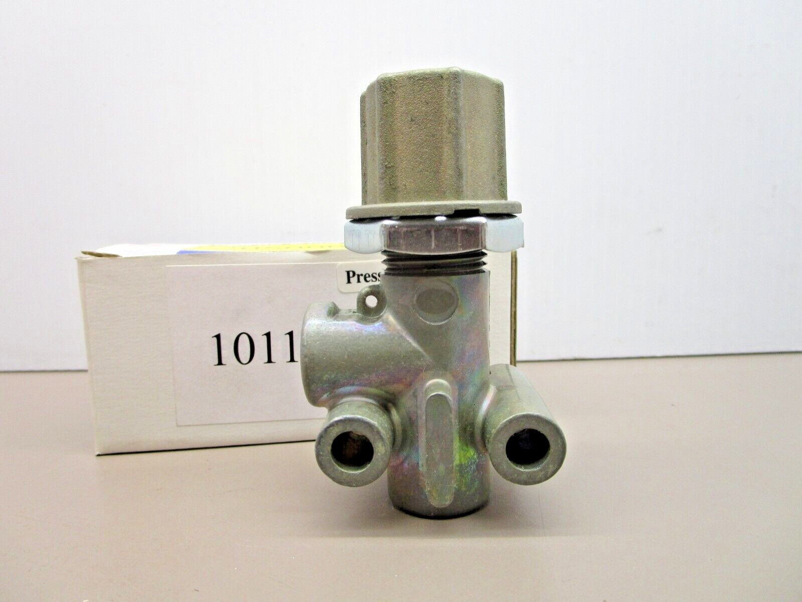 Mohawk 101135 RV-1 Pressure Reducing Valve 85psi Bendix 101135N