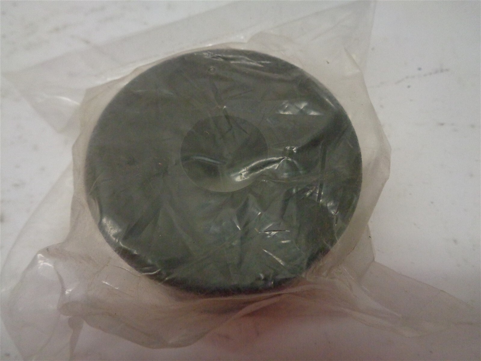 Part Number 40-2009 Black Rubber Wheel 2-9/16″ x 1-9/16″
