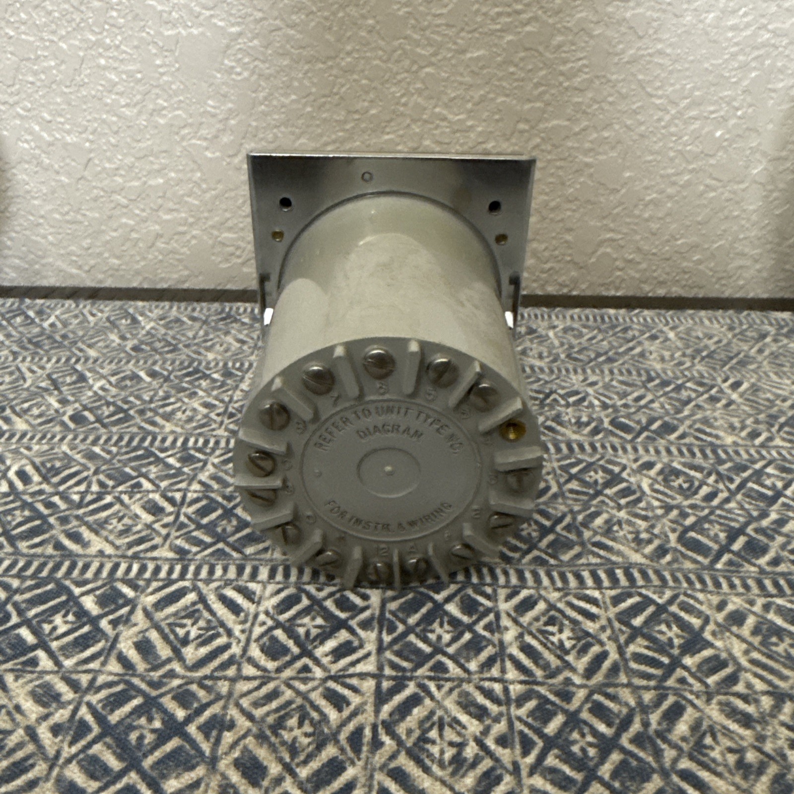 Eagle Signal HP57A6 Analog Timer, 0 to 150 Min, 10A, 120 VAC, HP5 CYCL-FLEX Ser.