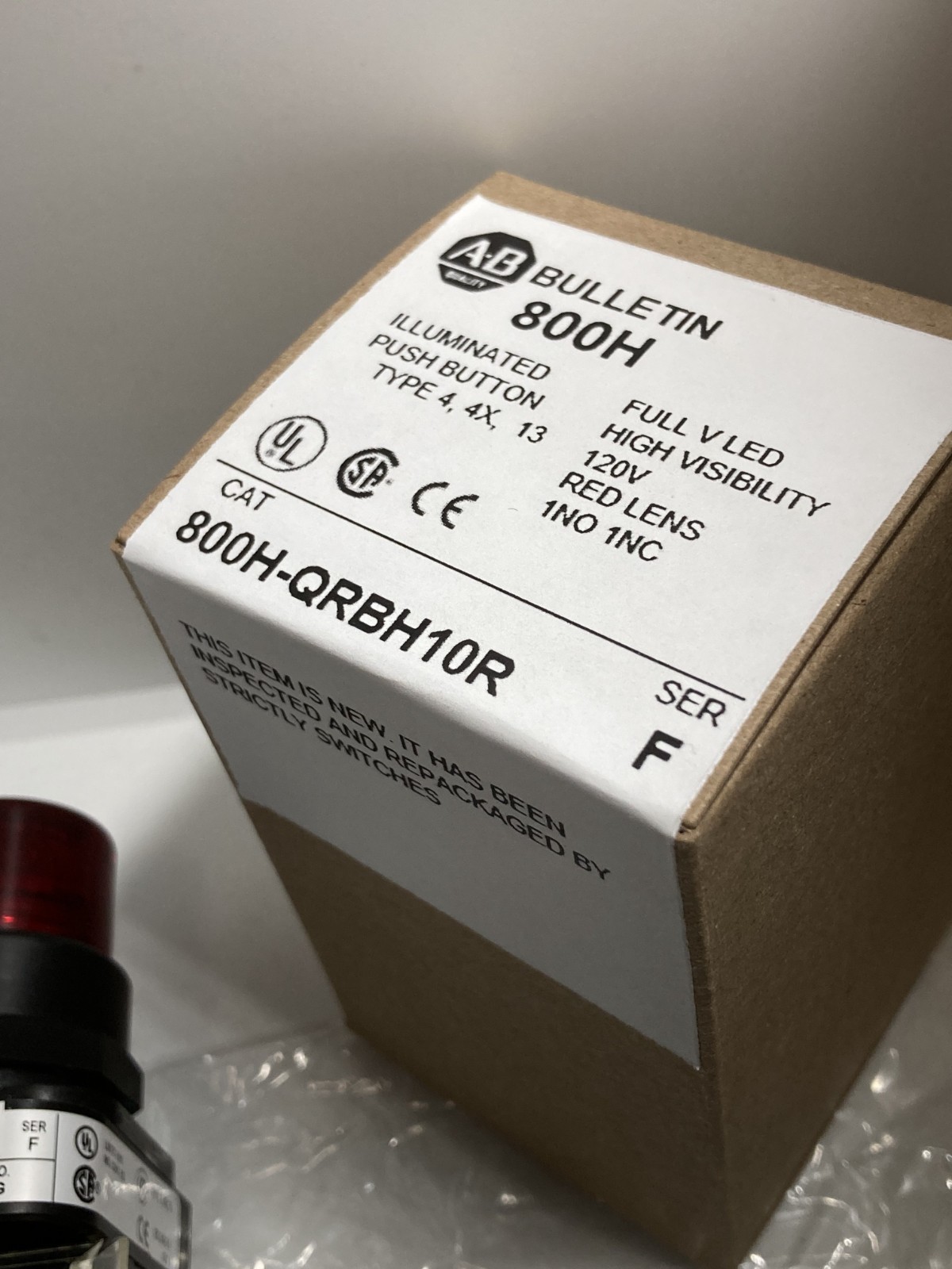 ALLEN BRADLEY 800H-QRBH10R PUSHBUTTON FULL V LED RED 1NO/1NC 120V SER F NIB
