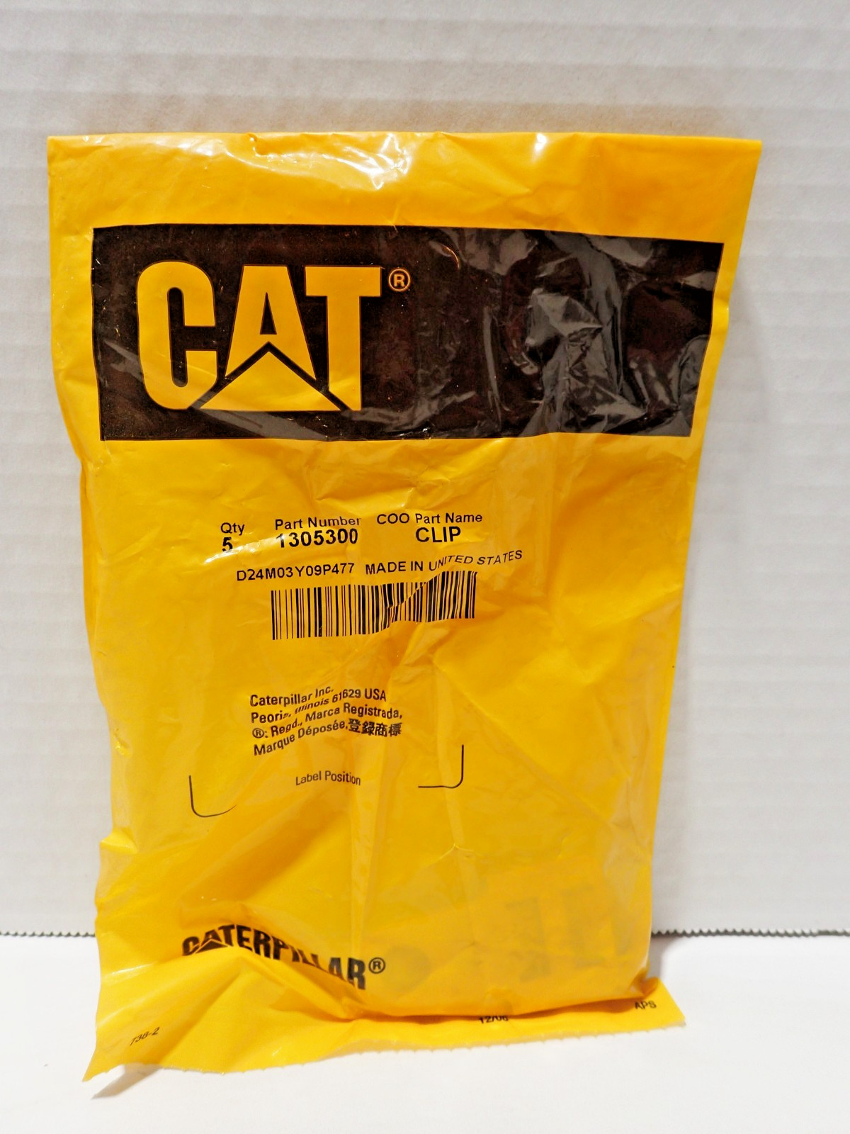 New Genuine OEM CAT 130-5300 Caterpillar Wiring Clip. (Lot of 5) FREE SHIPPING