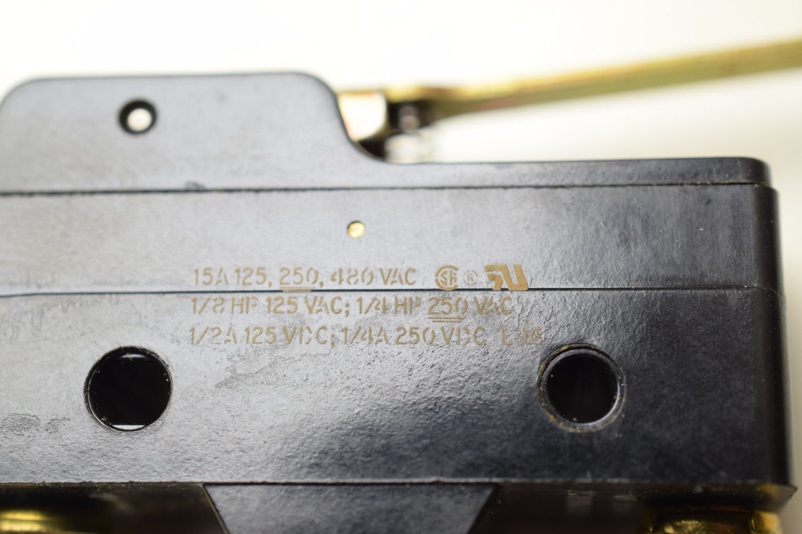 Micro Switch Selecta BZ-2RW822-A2-BG, Roller Lever, Bottom Facing