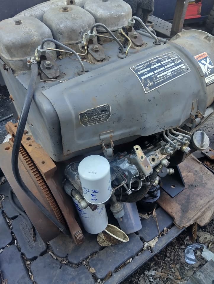 Deutz Diesel Model F3L912 Diesel Engine 3 CYLINDER 47 HP