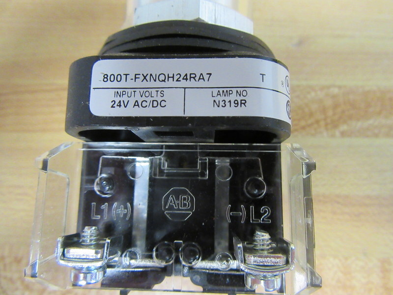 Allen Bradley 800T-FXNQH24RA7 Push Pull Switch
