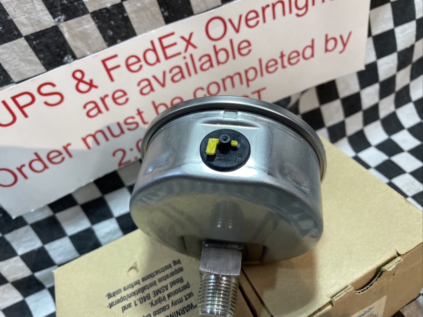 SWAGELOK PGI-100C-PG100-BAPX, PGI100CPG100BAPX, Pressure Gauge 100 PSI, LOT OF 2
