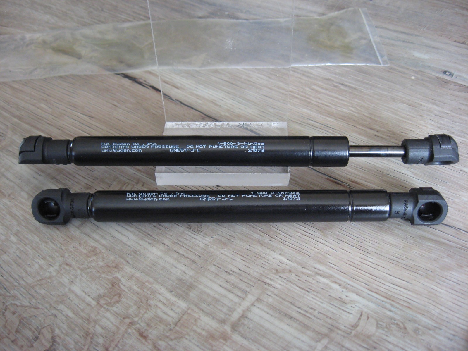 NEW Pair Guden GNE51-J-L Gas Shock Cylinder Dampers EF120 Ends – Duke 524307