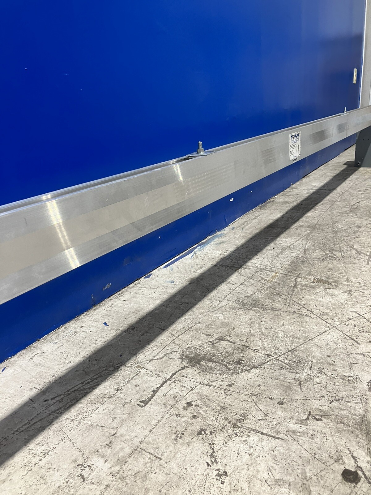 StarLine Track Busway 16′ 16FT Length 225A 600V Cat. US225T3C4S-1600C-STD0🟦
