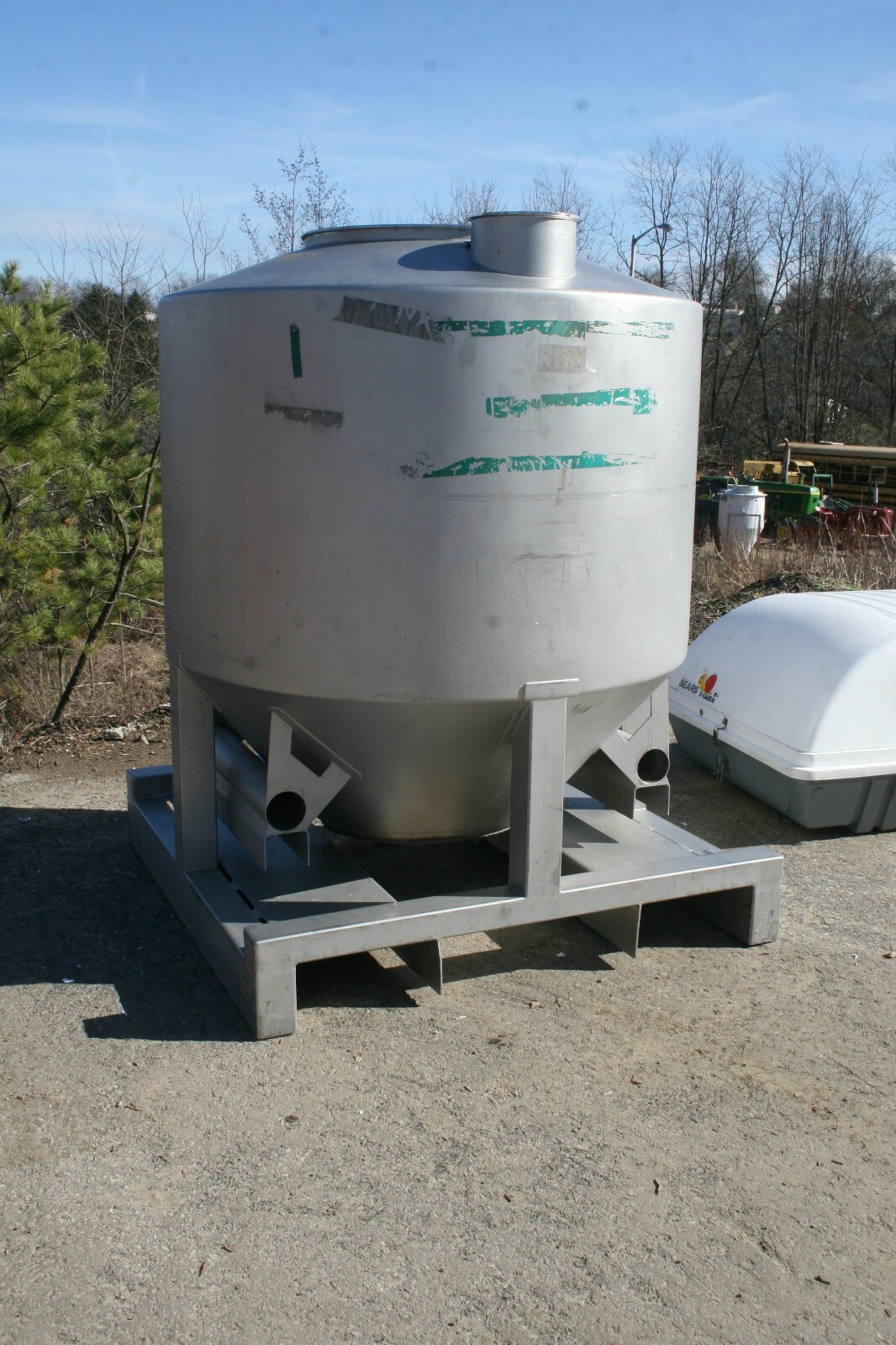 47″x47″x59″ Stainless Steel Approx 225 Gal Single Wall Tank 3/8″ Wall Thickness