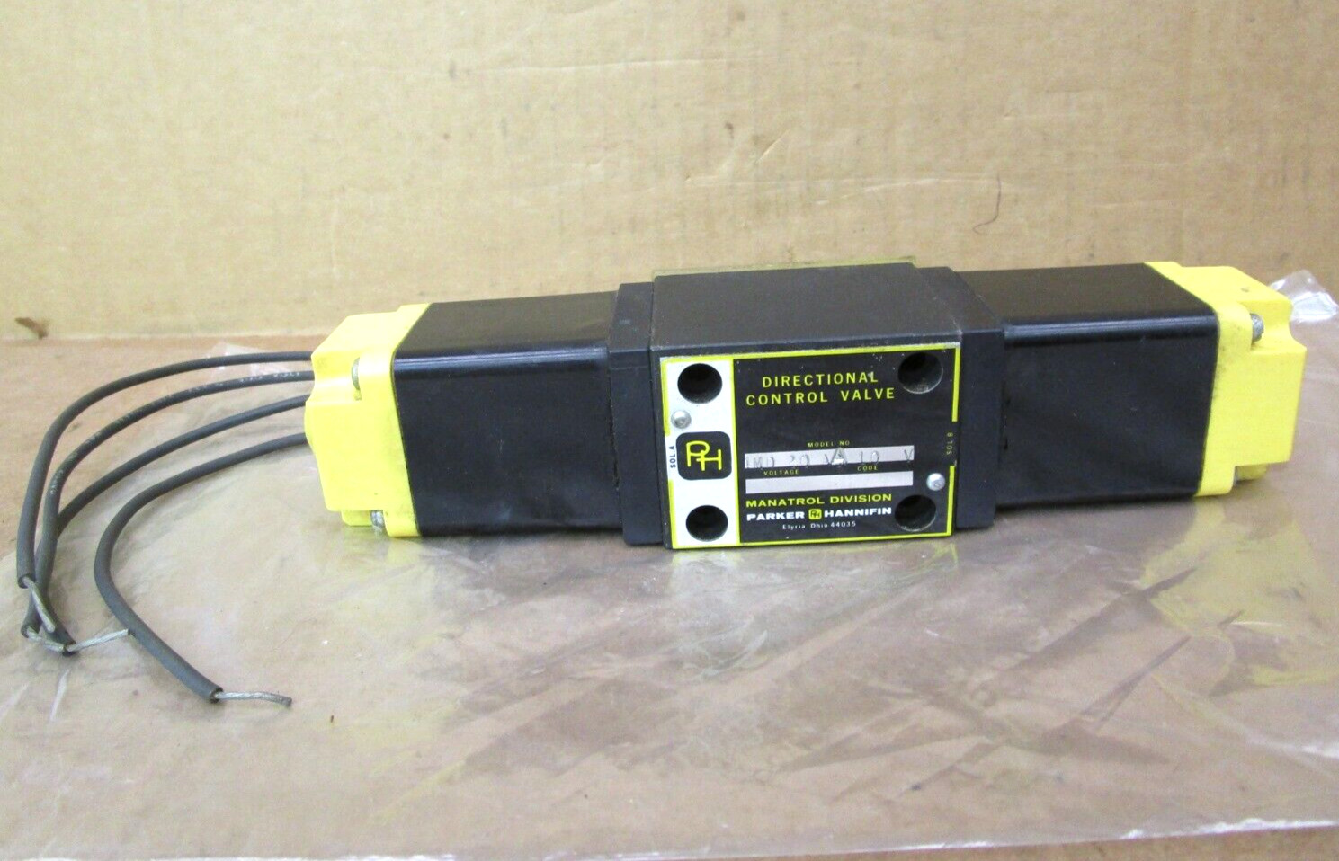 Parker 4MD20AA10V Directional Control Valve 4MD 20 AA 10 V 50932LR