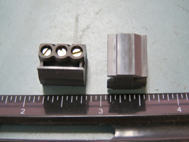 WECO 950-FL-DS/03 Qty of 30 per Lot PLUG PLUG-IN; Connector; Plug-in Screw; Pl
