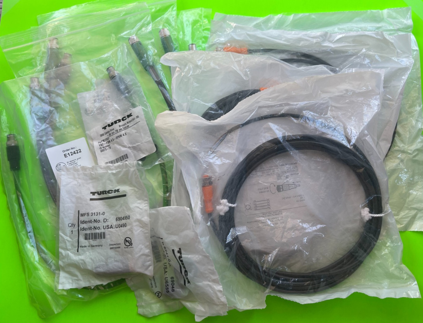 12x PCS – IFM EFFECTOR TURCK ETHERNET CABLES – ALL NEW IN OEM PACKAGING