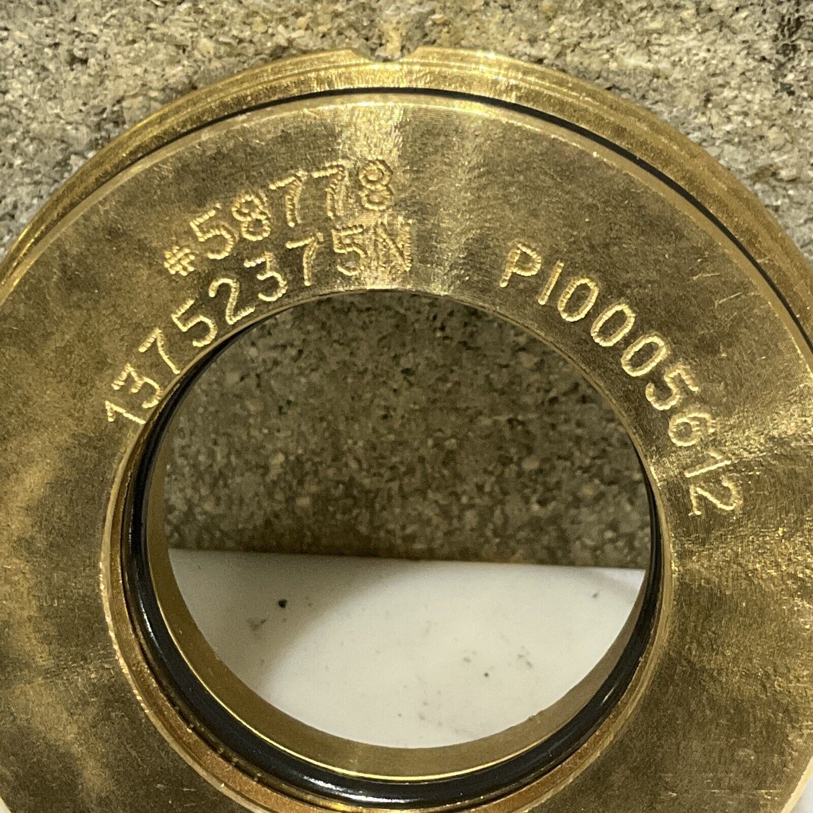 ISOMAG PI0005612 1375MP2375 V7 UL NARROW MAGNUM P SERIES SEAL EC27 678