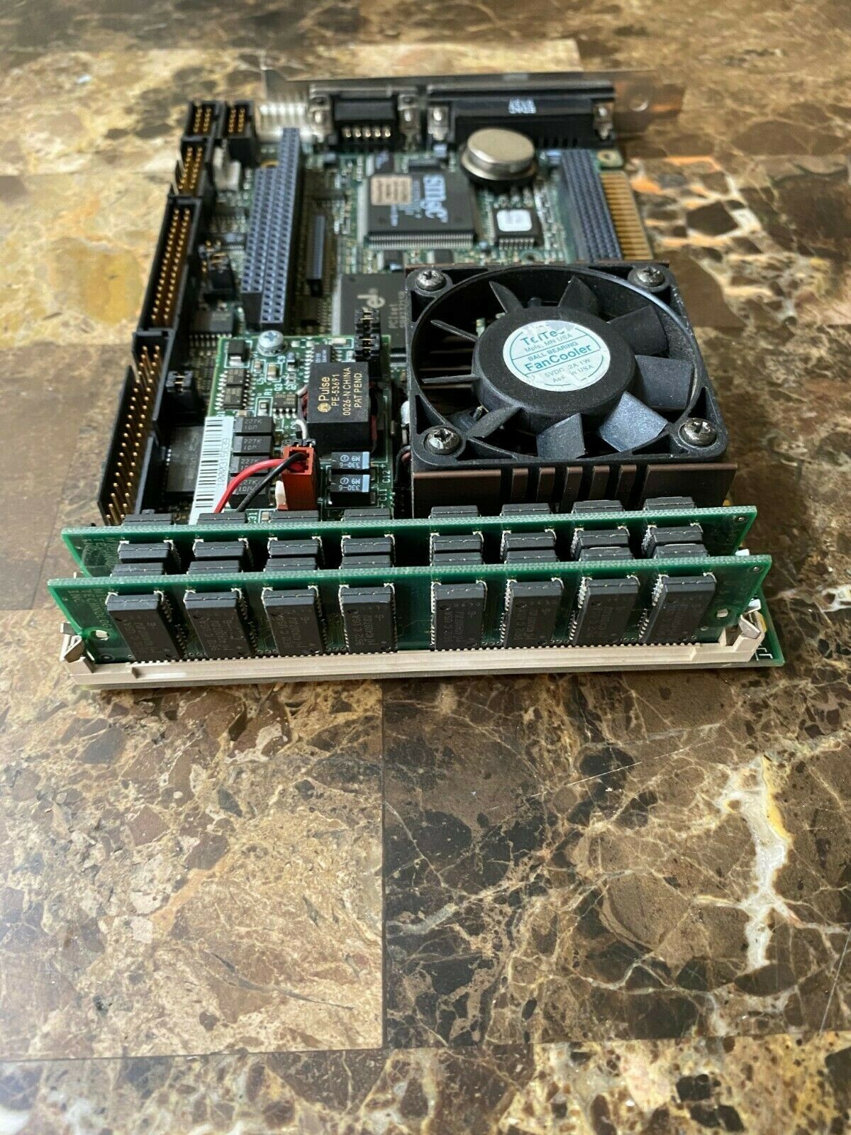 Teknor Industrial VIPER825/BLB-01 S30122-Q7227-X2-2