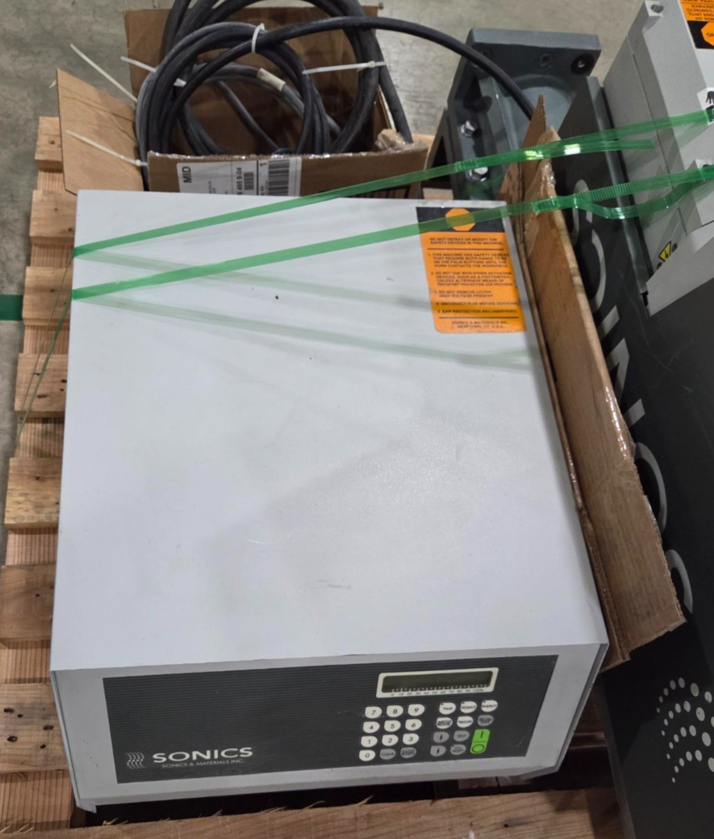 Sonic welding equipment 2050 20 khz GXE3500-20 power supply 3500 watts 230 volt