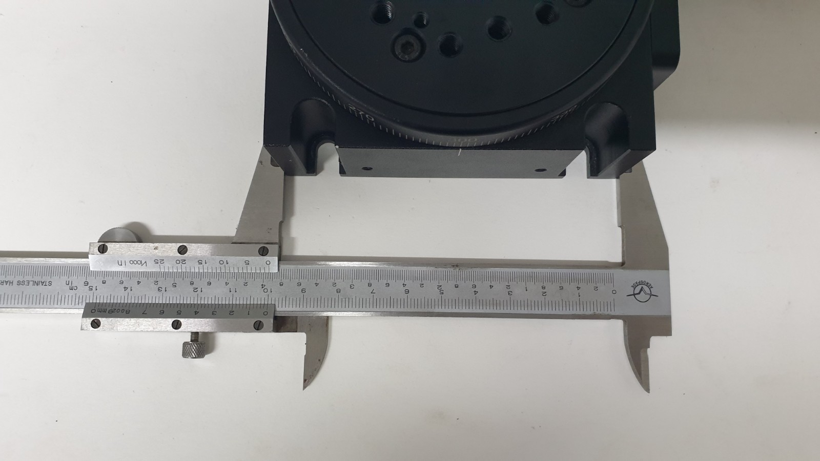 Novanta IMS MDrive 17 Plus MDI1PRL17A4 Motor w/ Rotary Stage Assembly