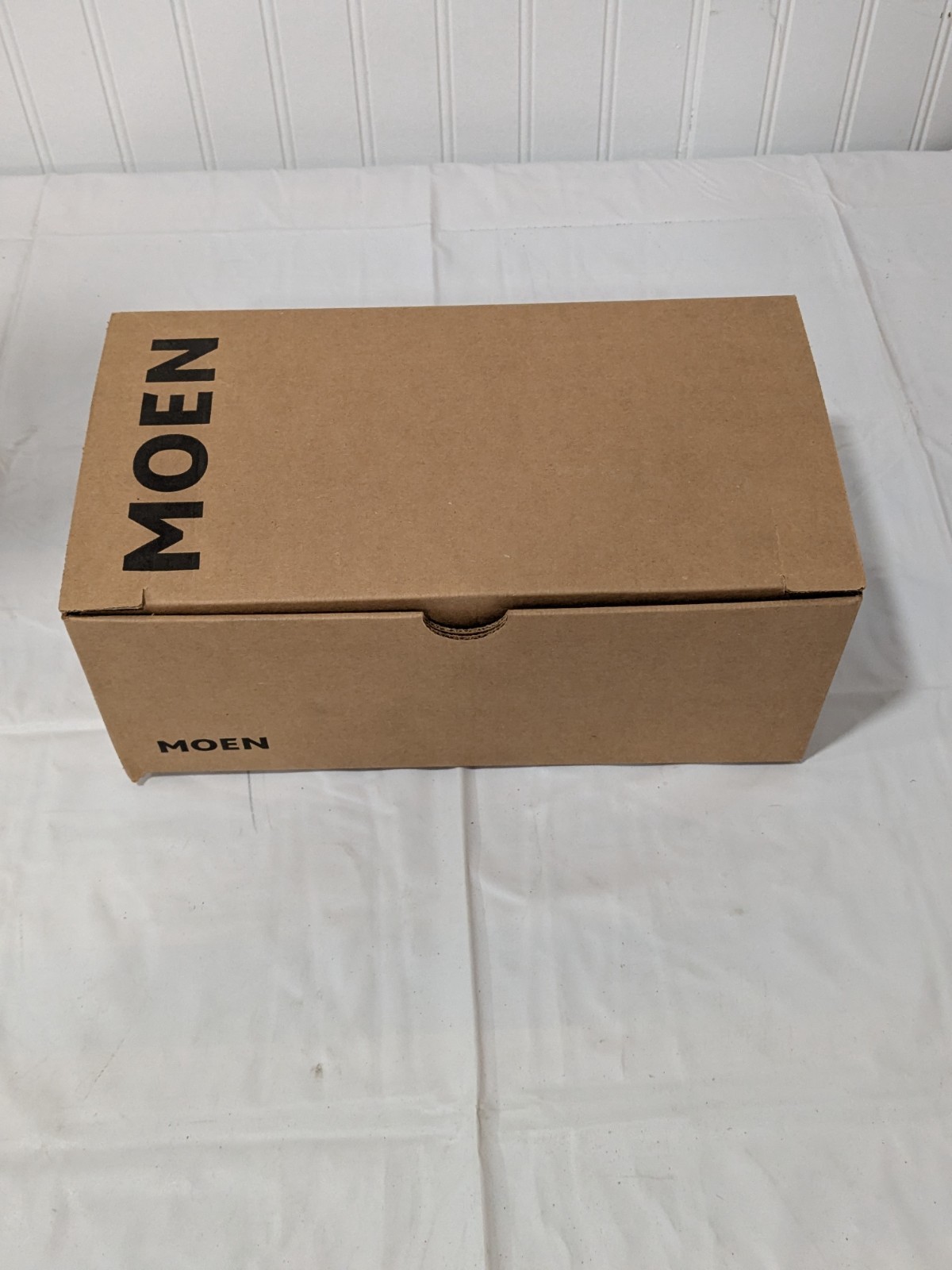 Moen Lever Handle, Deck Plate Bathroom Faucet 8430