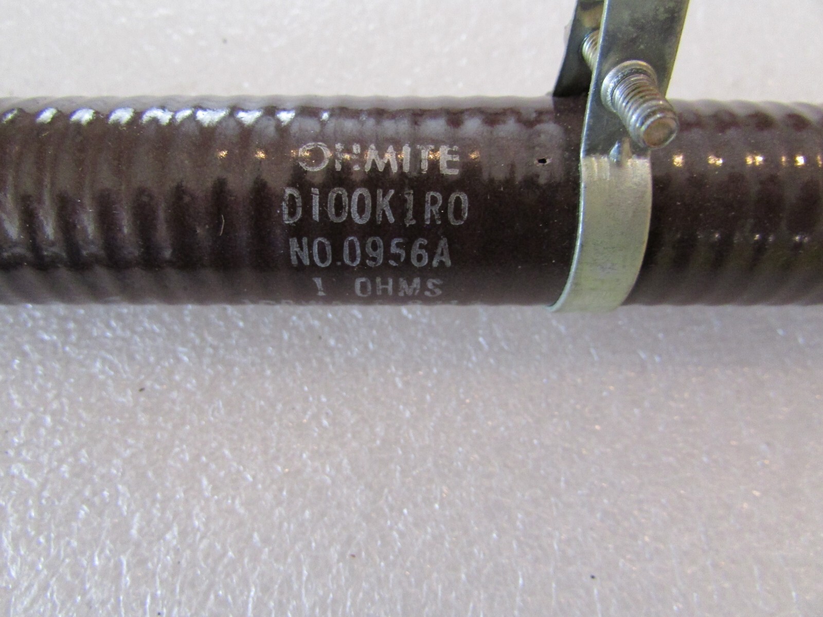 NEW Ohmite D100K1R0 100 Ohm Resistor *FREE SHIPPING*